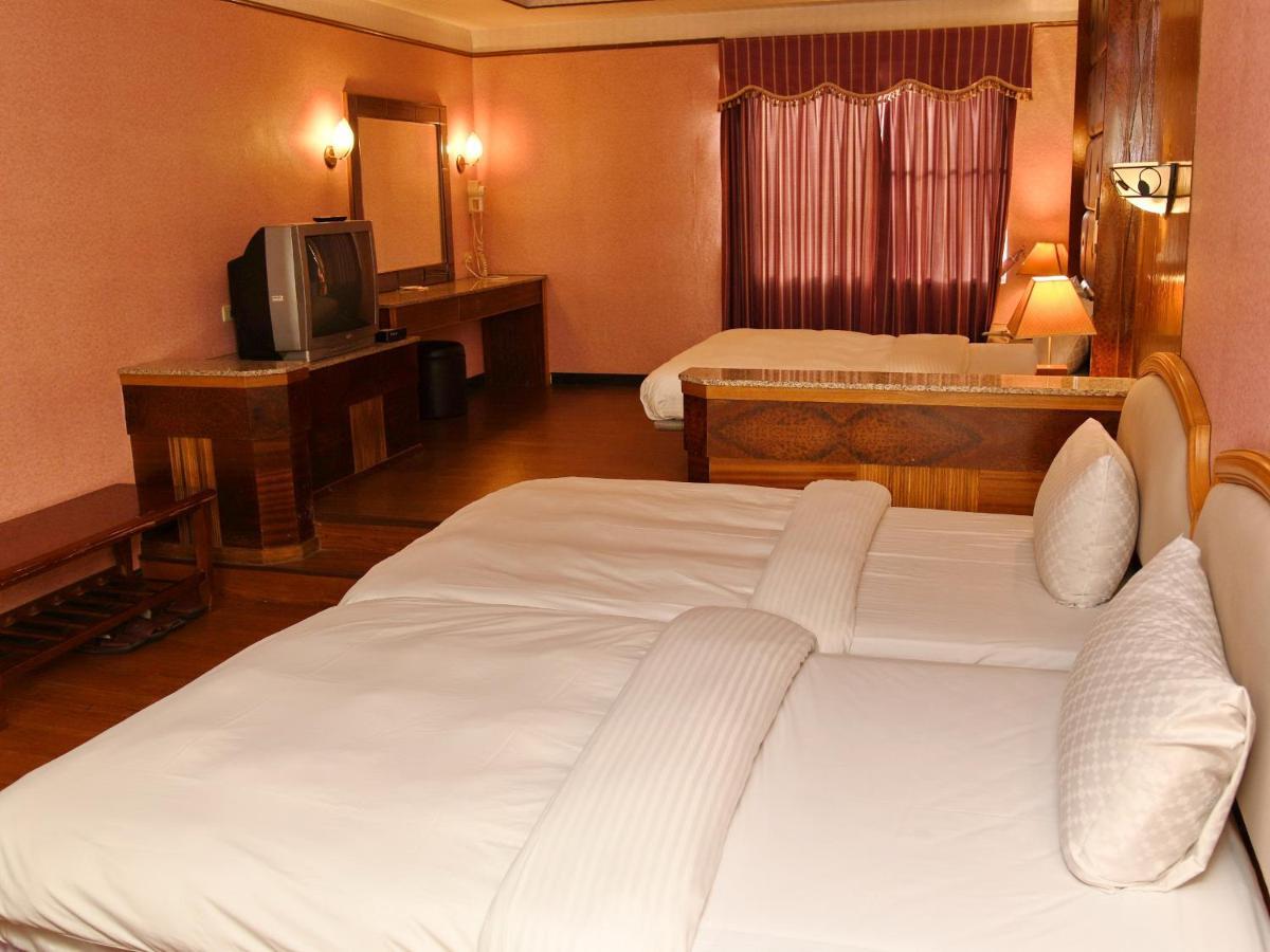 Love Boat Motel Chaozhou Экстерьер фото