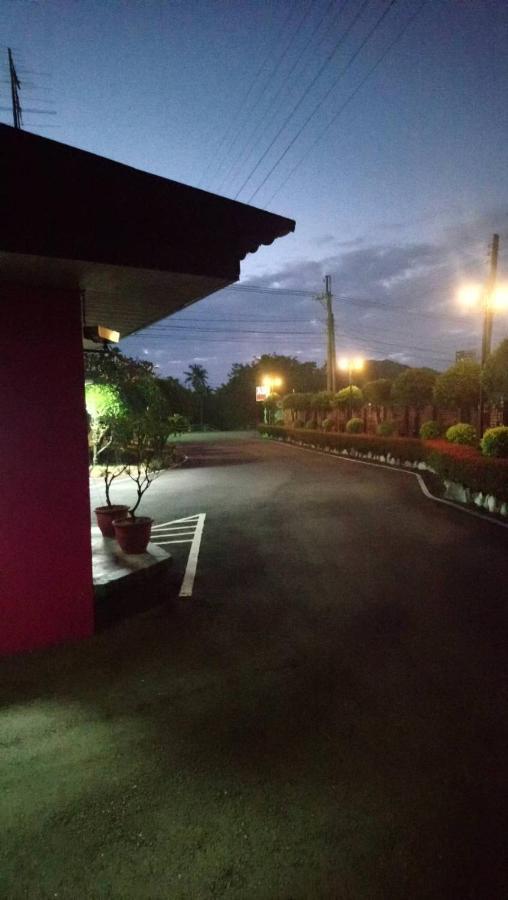 Love Boat Motel Chaozhou Экстерьер фото