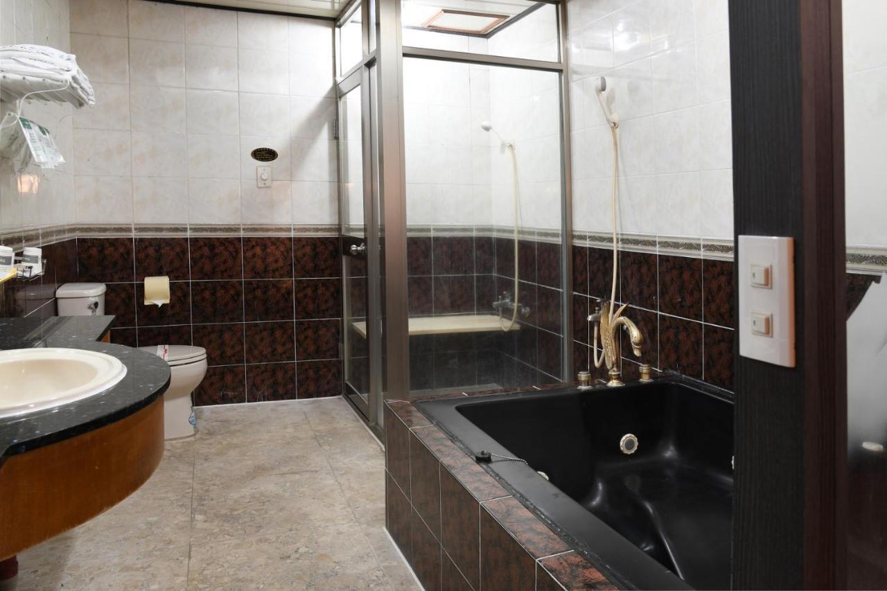 Love Boat Motel Chaozhou Экстерьер фото